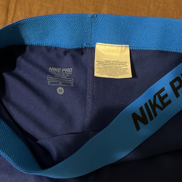 Nike Dri-Fit Set - Picture 2 of 6